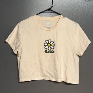 Levi's Cream Cropped Tee with Daisy Graphic